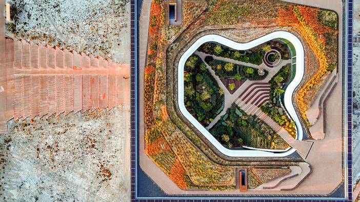 Konya'daki ilginç yapının çok sayıda ödülü var: Dışı süslü, içi güçlü 8